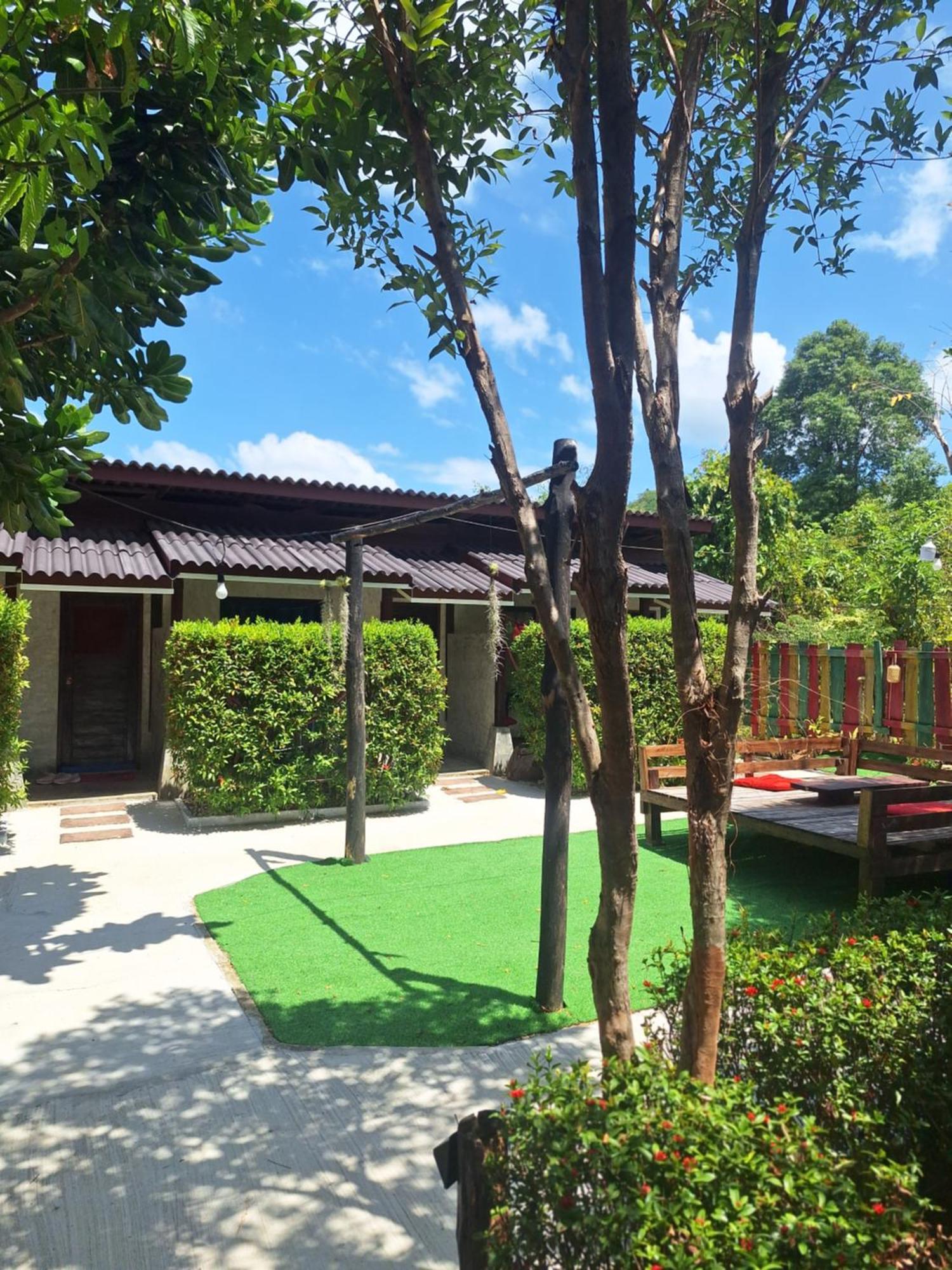 Lanta Happy House Hotel Ko Lanta Kültér fotó